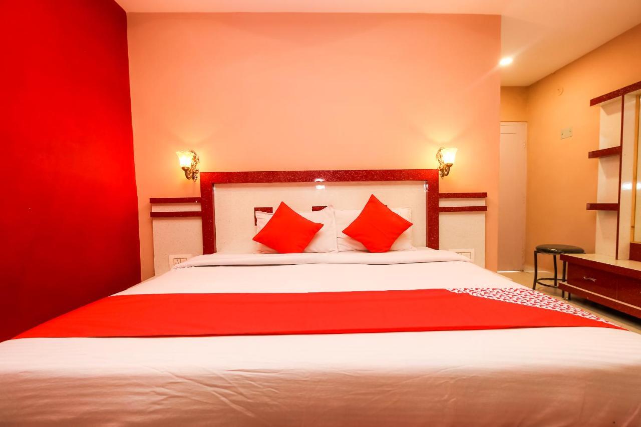 Oyo 10709 Hotel Sbt Visakhapatnam Exterior foto